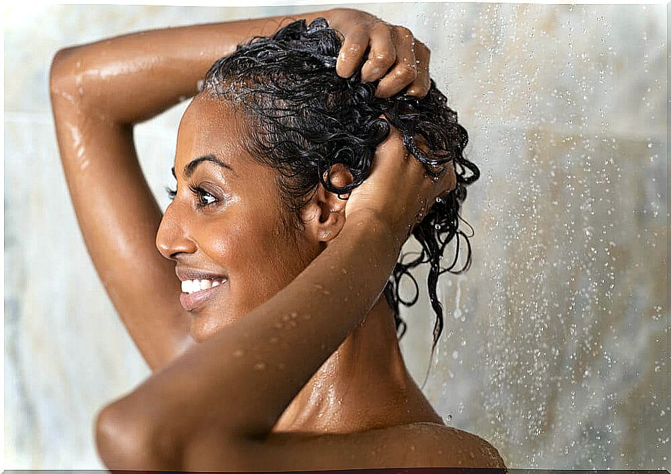 5 benefits of opting for organic shampoos