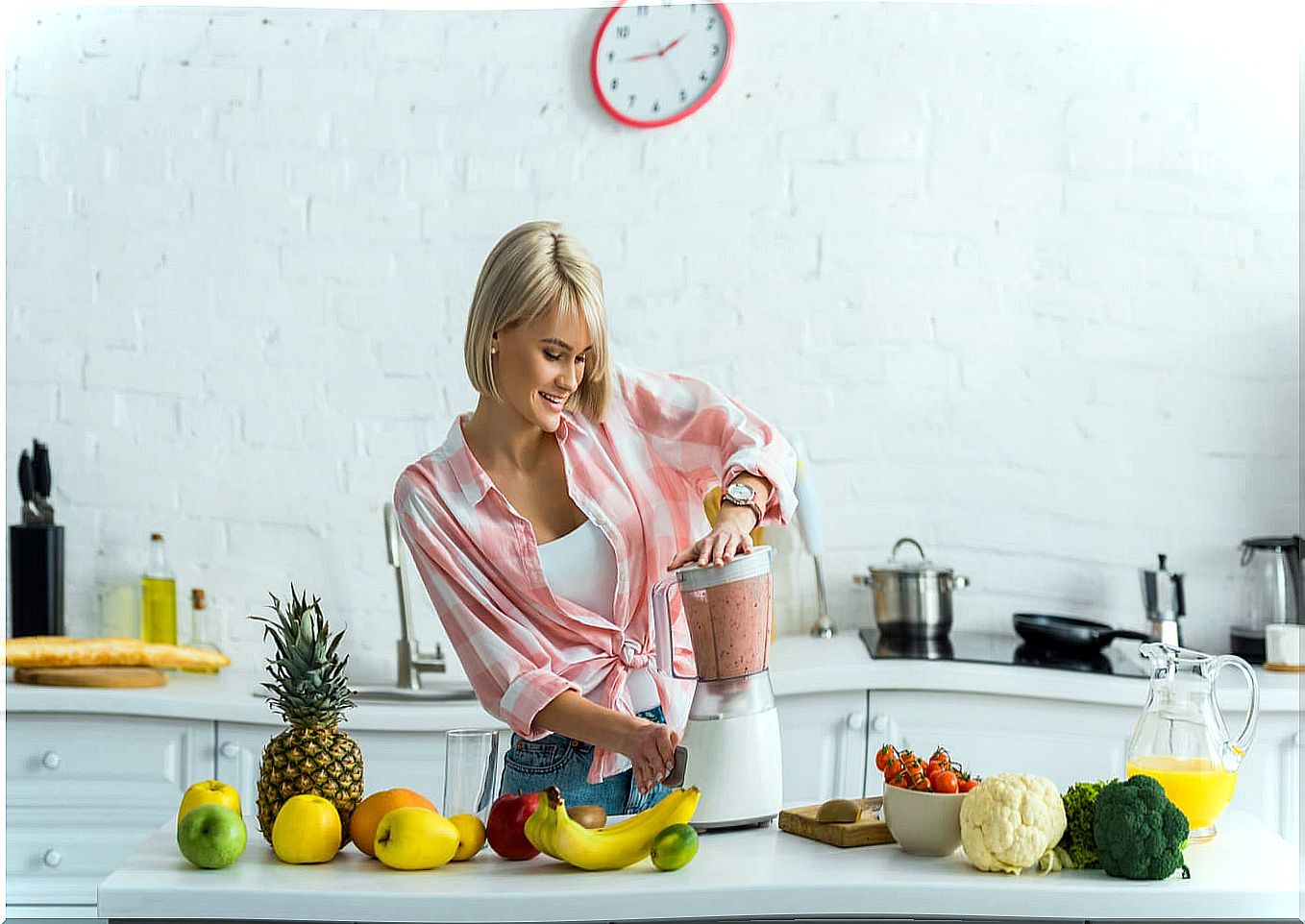 Making smoothies in the blender