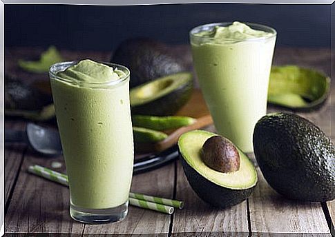 Avocado smoothie to lose weight and gain muscle