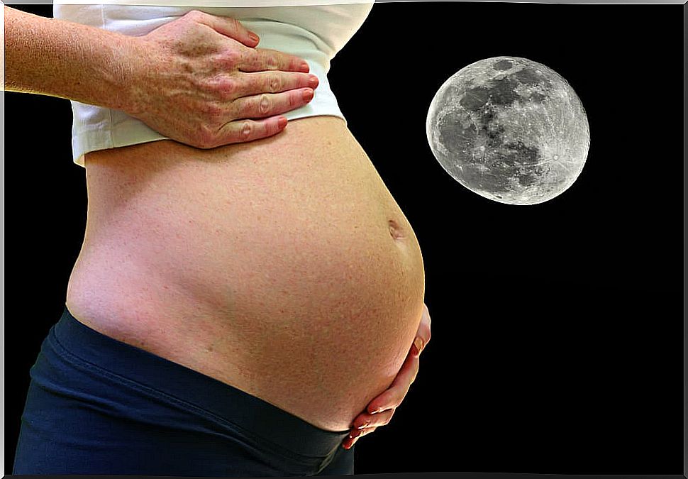 Relationship of the moon phase with childbirth.