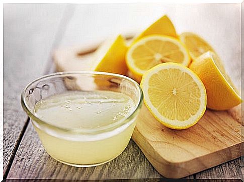 lemon juice and lemons