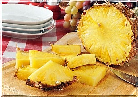 pineapple-has-antioxidant-and-diuretic-properties