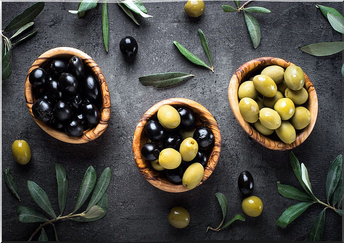 Olives in bowls