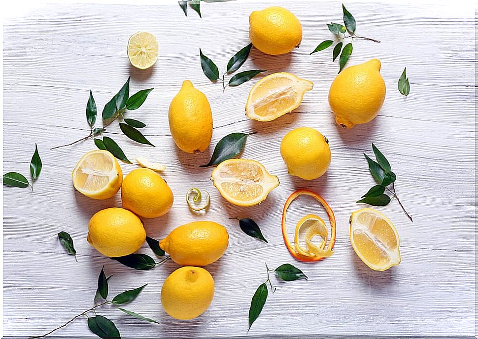 Lemon contains many positive health properties.