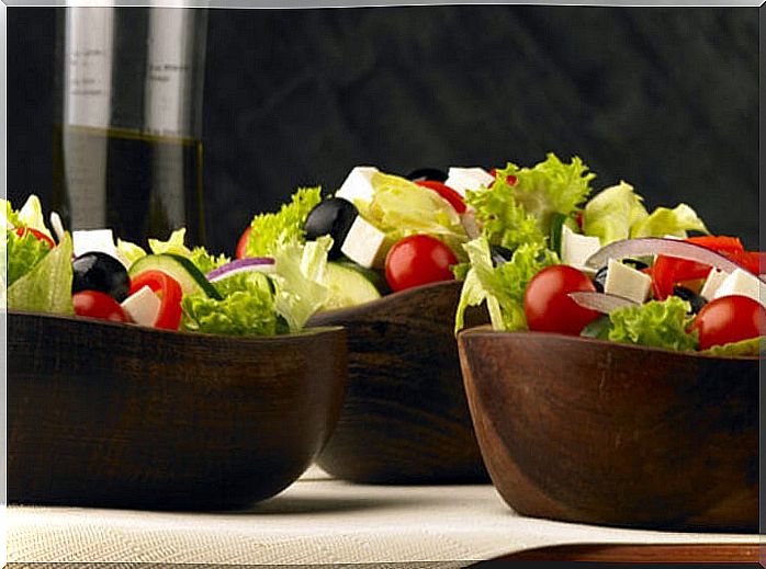 greek_salad_with_cherry_tomato_balls