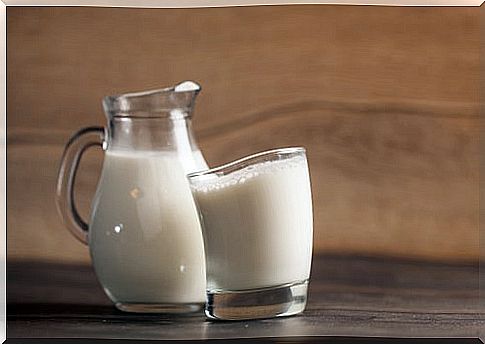 Milk and osteoporosis