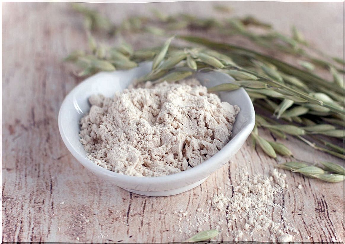 Preparation of oatmeal for the skin.